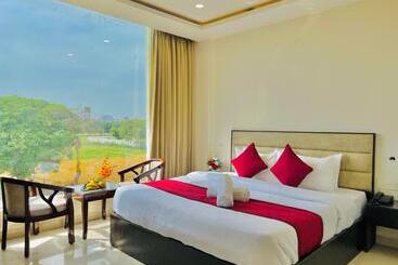 Hotel Pearl Grand A Unit Of Elena Group