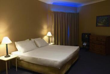 Отель The Man From Snowy River