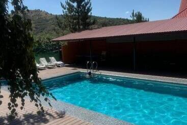 Pensionat дом вдали от дома Sky Village