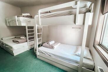 בית מלון כפרי Ajax Ski Club