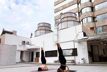 Hi Cozy International Youth Hostel East Nanjing Road & The Bund   Free Coffee And Gym