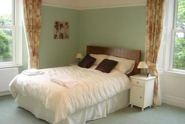 צימר Croft Hill Guest House