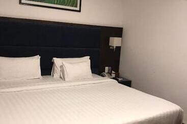 A25 Hotel   28 Trần Quý Cáp