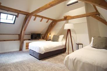 هتل Authentic Farmhouse   De Vergulden Eenhoorn