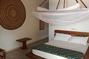 Boblin La Mer Hotel Restaurant Plage