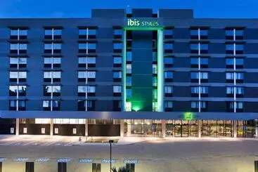 ホテル Ibis Styles Taubate