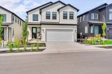 Mökkimajoitus Park City Home W/ Game Room: Ski, Mtn Bike & More!