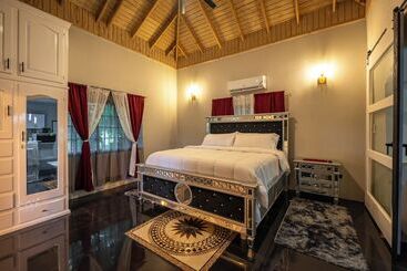 Pensione One Love Guesthouse