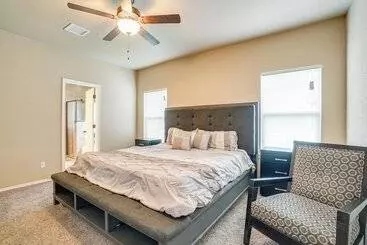 Mökkimajoitus Pet Friendly Santa Teresa Home W/ Patio & Grill!