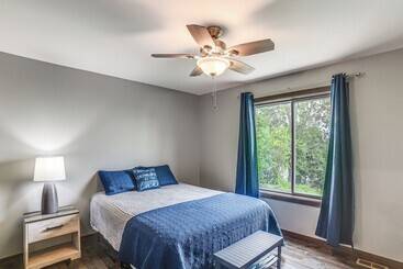 קוטג'' Waterfront Home In Lake Norden W/ Dock & Ramp!