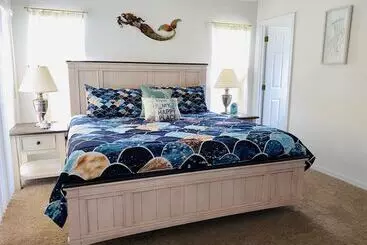 Mökkimajoitus Cathy S Southern Dunes Vacation Home