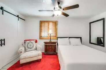 کلبه El Paso Home ~ 2 Mi To University Medical Center!