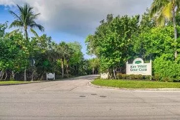 Mökkimajoitus Key West Home On Golf Course W/ Patio & Grill!