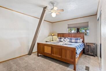 茅舍 Mescalero Flagstaff