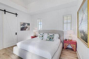 بيت ريفى Off The Clock 230ro B2