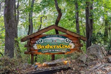 Mökkimajoitus Simply Charming