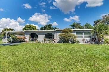 Landhus Updated Seminole Home W/ Pool   7 Mi To Beach!