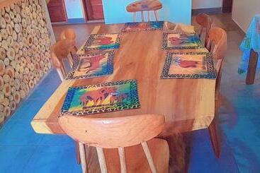 تختخواب و صبحانه Acacia Nest Jinja