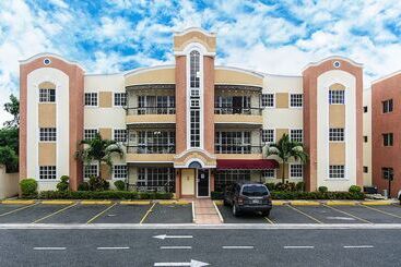 هتل Blanco Vacation Properties