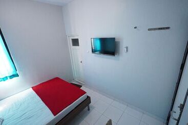 膳宿费 Kingkost Cokrodipuran 2