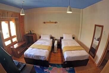 בית מלון כפרי Norbu Healing