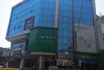 Hotel City Plaza And Restaurant