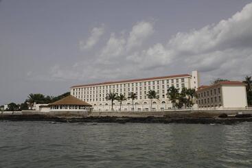 Hotel Palm Camayenne