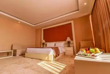 هتل Grandeeza Luxury