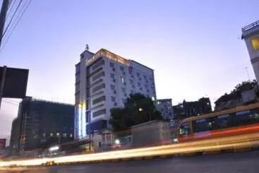 هتل Heaven Yangon