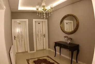هتل Sehri̇ Zade Yalisi
