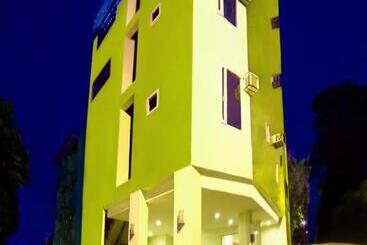 בית מלון כפרי Verovino Suites