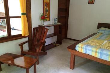 هتل Posada Del Cerro