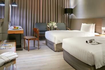 هتل Orient Luxury