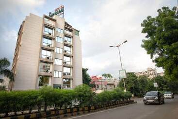 Hotel Shrimad Residency