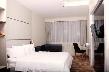 Hotel Shakti Jakarta