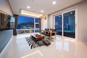 游客公寓 Yeosu Paradise Spa Pension