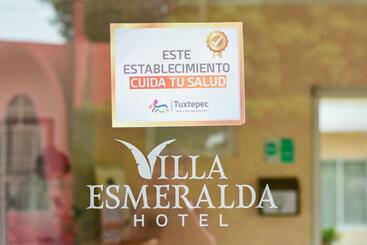 ホテル Villa Esmeralda