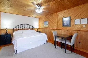 Bye The Bay Bed And Breakfast