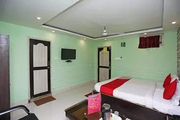 Hotel Mega Palace