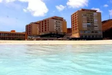 تختخواب و صبحانه @georgette