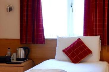 تختخواب و صبحانه Glenlossie Guest House