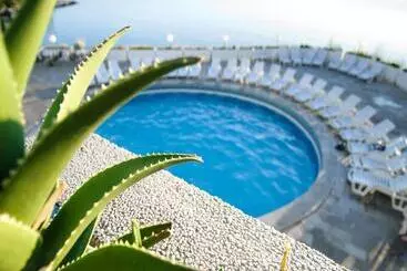 Hotel Fontana Bayside Park