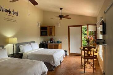 استراحتگاه Coffee Estate Inn