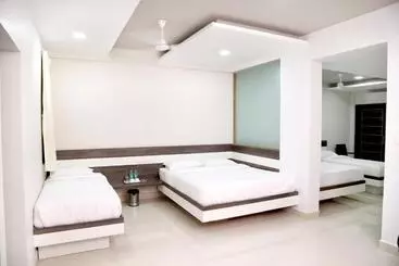 Hôtel R K Renaissance