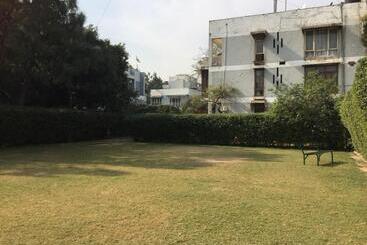 Bed and Breakfast Homestay Chateau 39