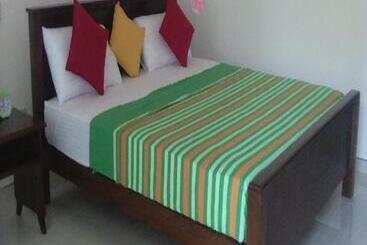 Bed and Breakfast Shady Mango Villa