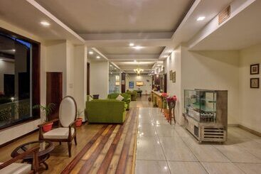 فندق Katoch Grand By Vivaan