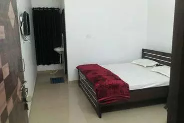 Hotell O Sector 14 Formerly Saniya