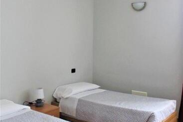 住宿加早餐  La Viscontina