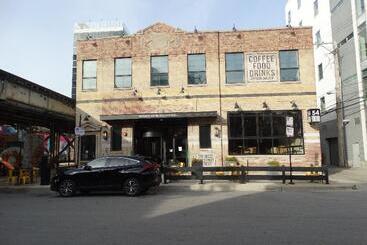 The Chicago Hotel Collection River North